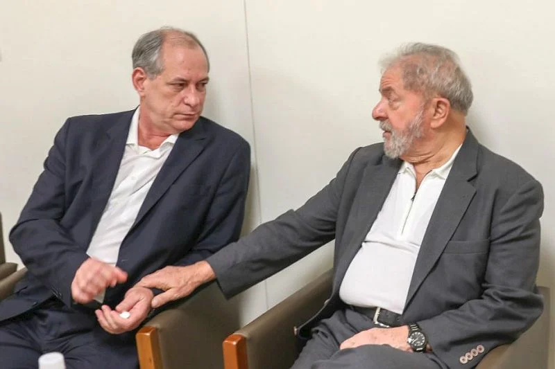 Cenário eleitoral no Ceará: o dilema de Elmano frente à influência de Ciro e Lula