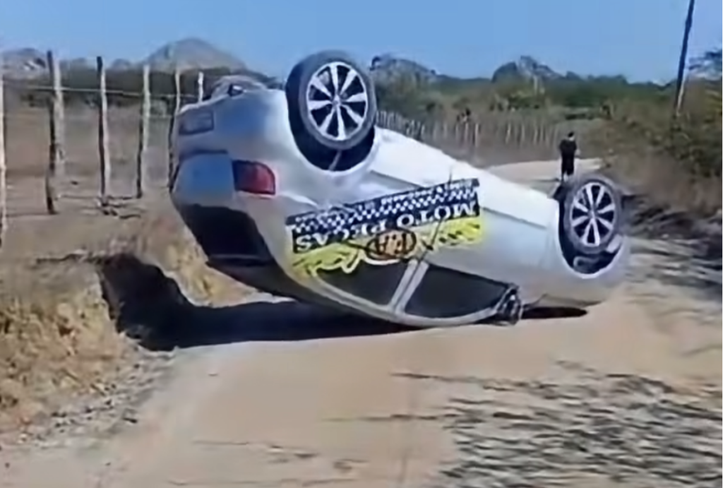 Capotamento é registrado na zona rural de Quixadá nesta sexta-feira (21)