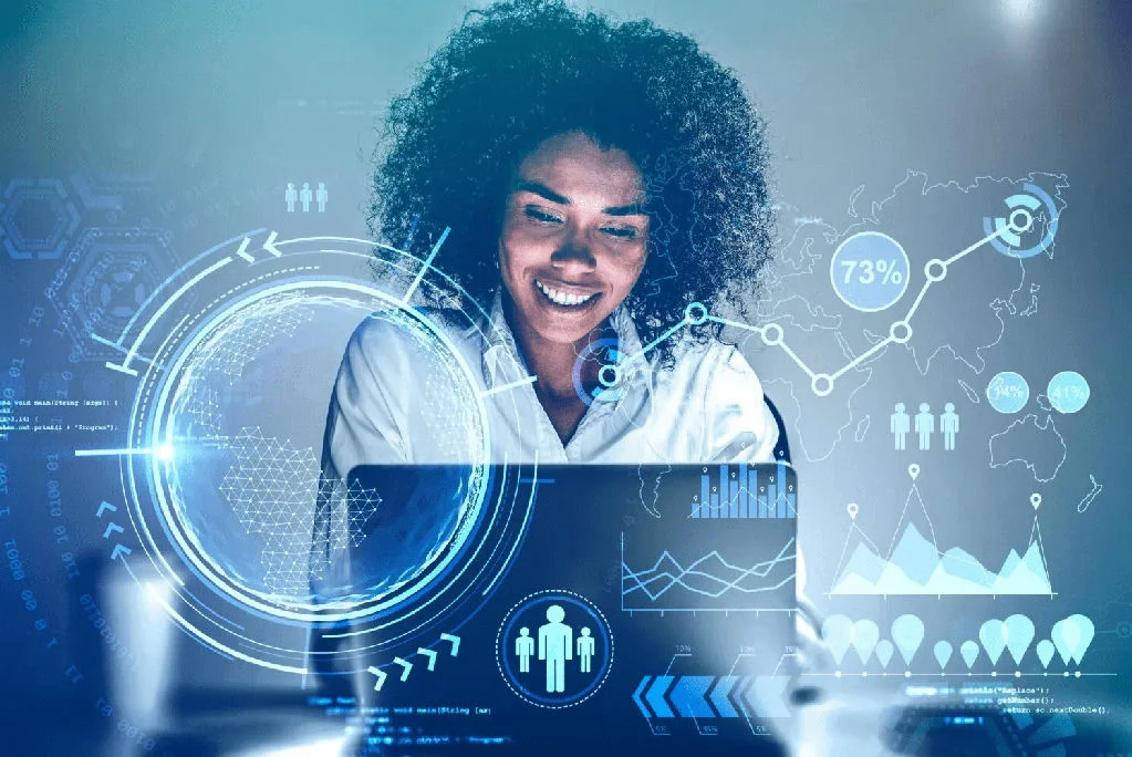 Empreendedores brasileiros priorizam capacitação em gestão financeira e marketing digital no Sebrae