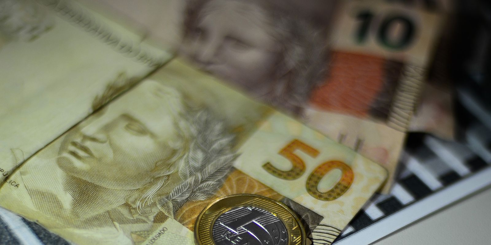 Dados do IBC-Br mostram queda mensal de 0,2% e alta anual de 1,1% em julho de 2026
