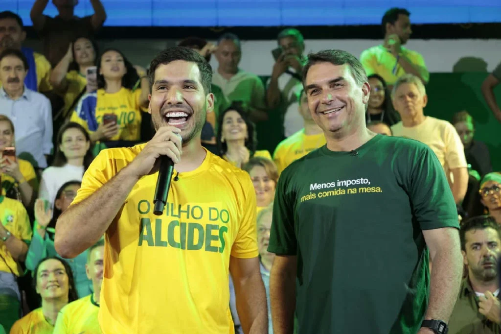 André Fernandes intensifica campanha por Flávio Bolsonaro no Ceará para o segundo turno