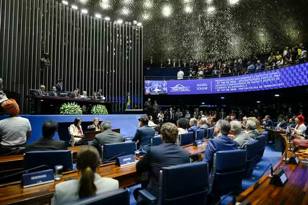 Congresso promulga mudança histórica na jornada e extingue a escala 6×1 no Brasil