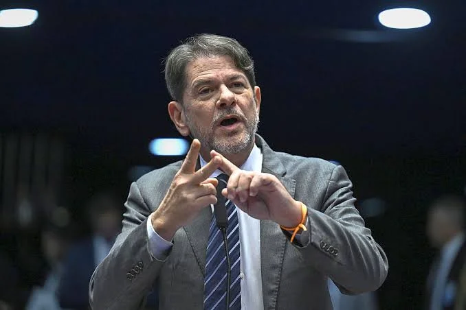 Cid Gomes propõe reforma no Conselho Nacional de Justiça para fortalecer controle