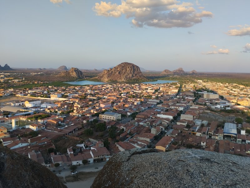 Entre monólitos, turismo e história: Quixadá celebra 156 anos de emancipação política